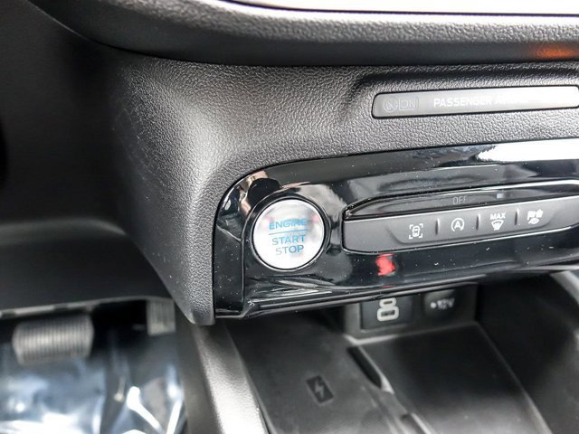 Certified 2025 Ford Escape Platinum AWD/4WD image 19