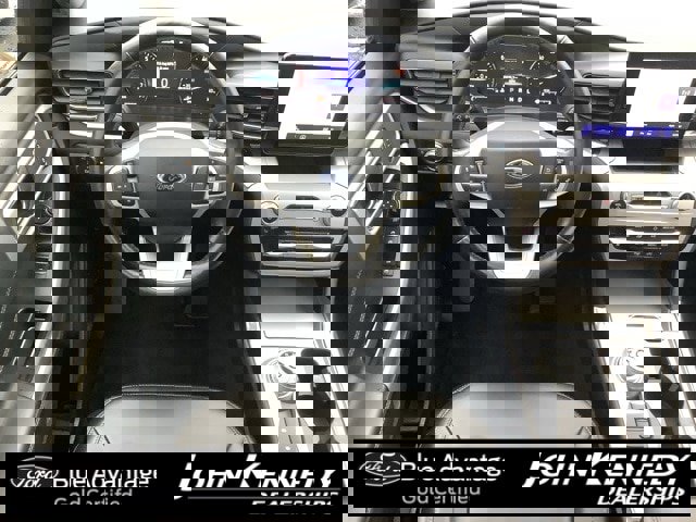 Certified 2022 Ford Explorer XLT w/ Equipment Group 202A image 14