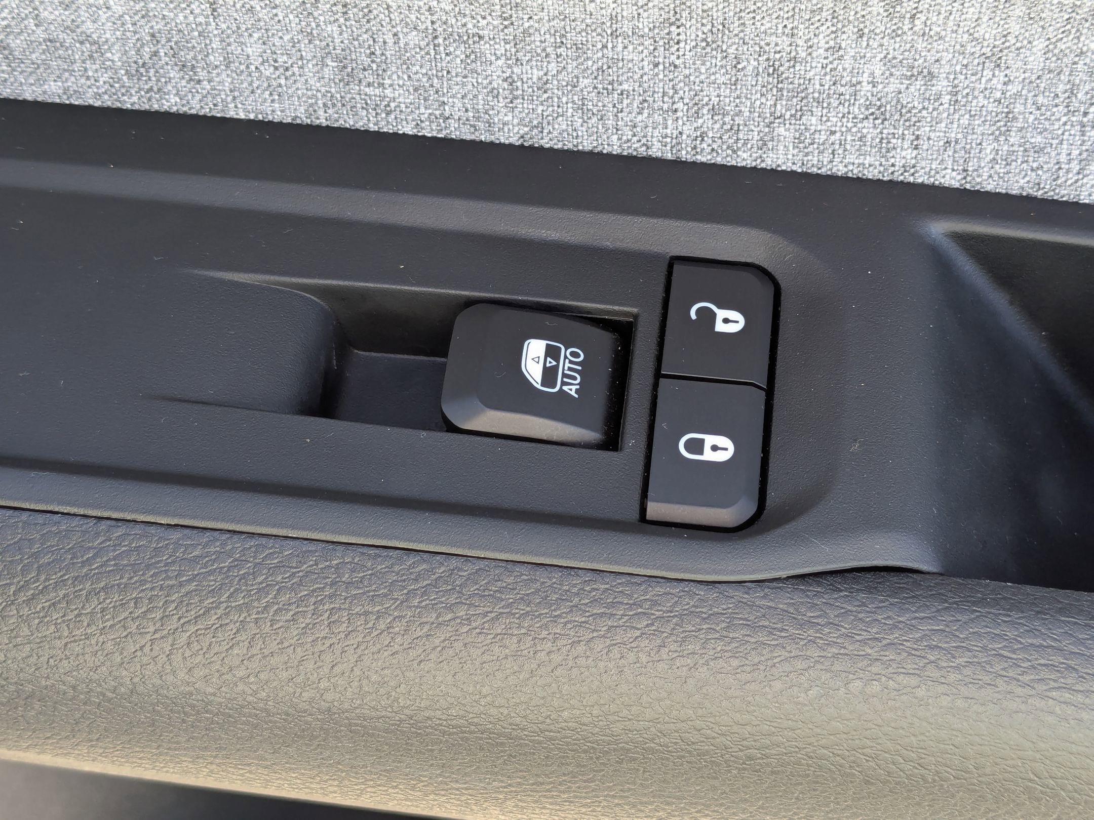 Used 2025 Jeep Compass Latitude AWD/4WD image 35