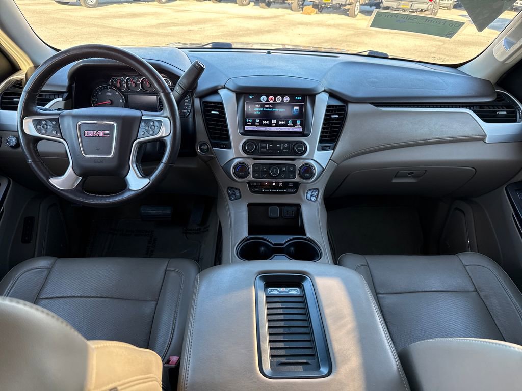 Used 2017 GMC Yukon SLT w/ Premium Edition image 5