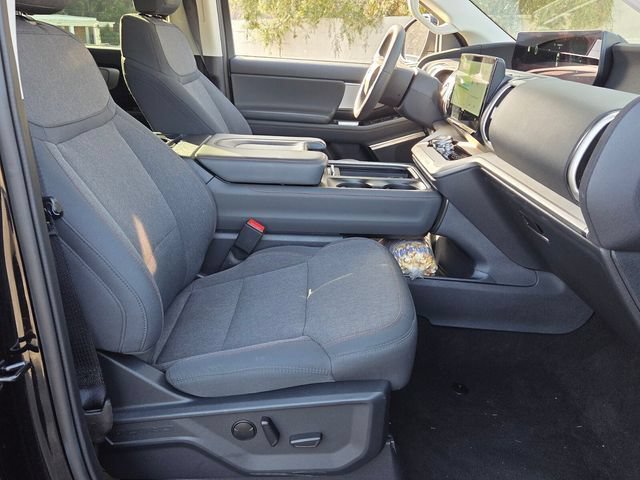 Certified 2025 Ford Expedition Active RWD image 9
