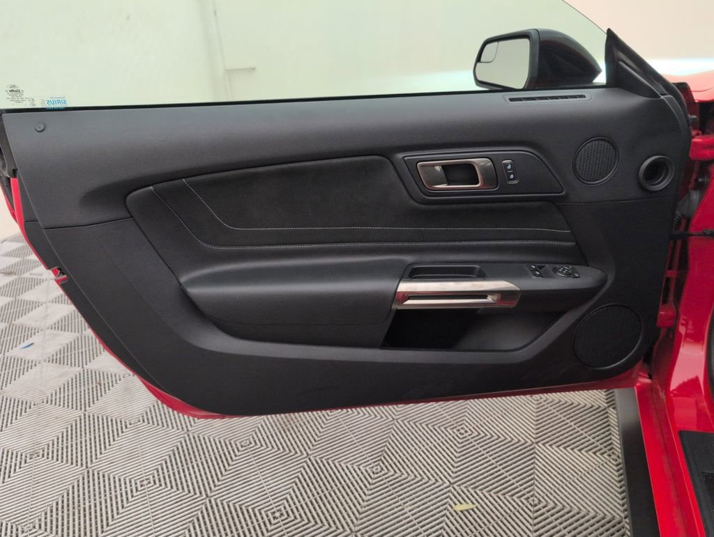 Certified 2017 Ford Mustang Shelby GT350 w/ Electronics Package RWD image 32