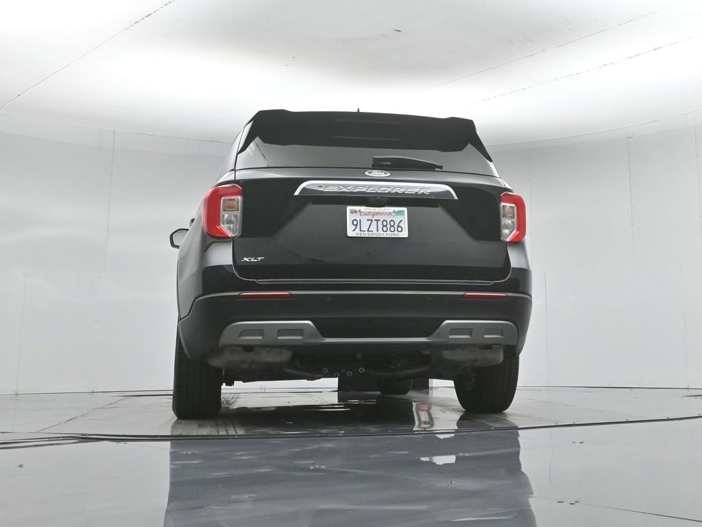 Certified 2024 Ford Explorer XLT w/ Equipment Group 202A RWD image 54