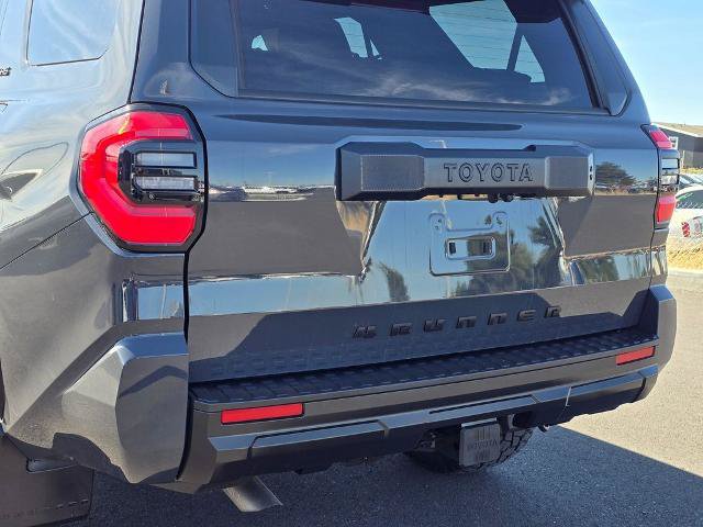 Used 2026 Toyota 4Runner SR5 AWD/4WD image 8