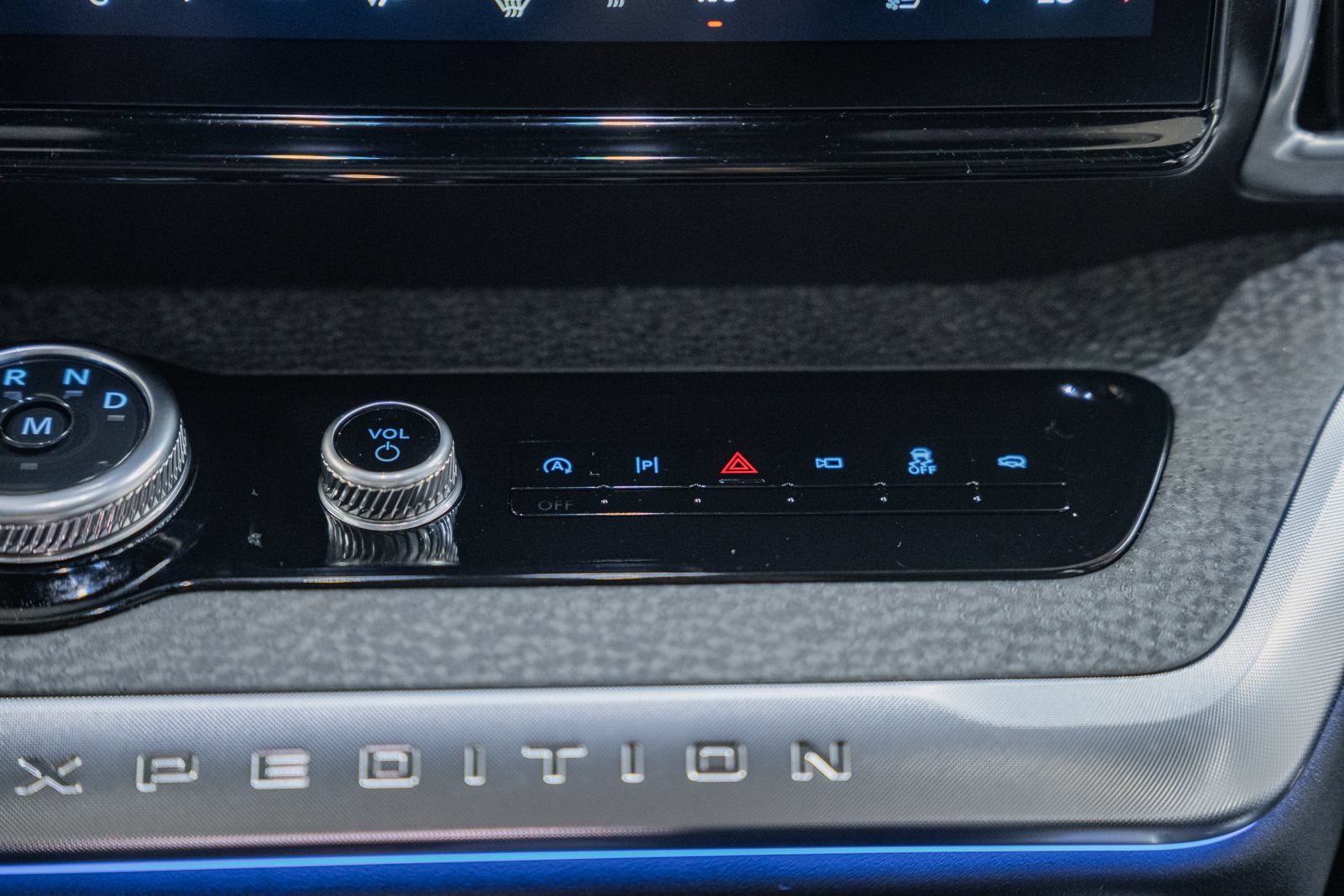 Certified 2025 Ford Expedition Tremor AWD/4WD image 26