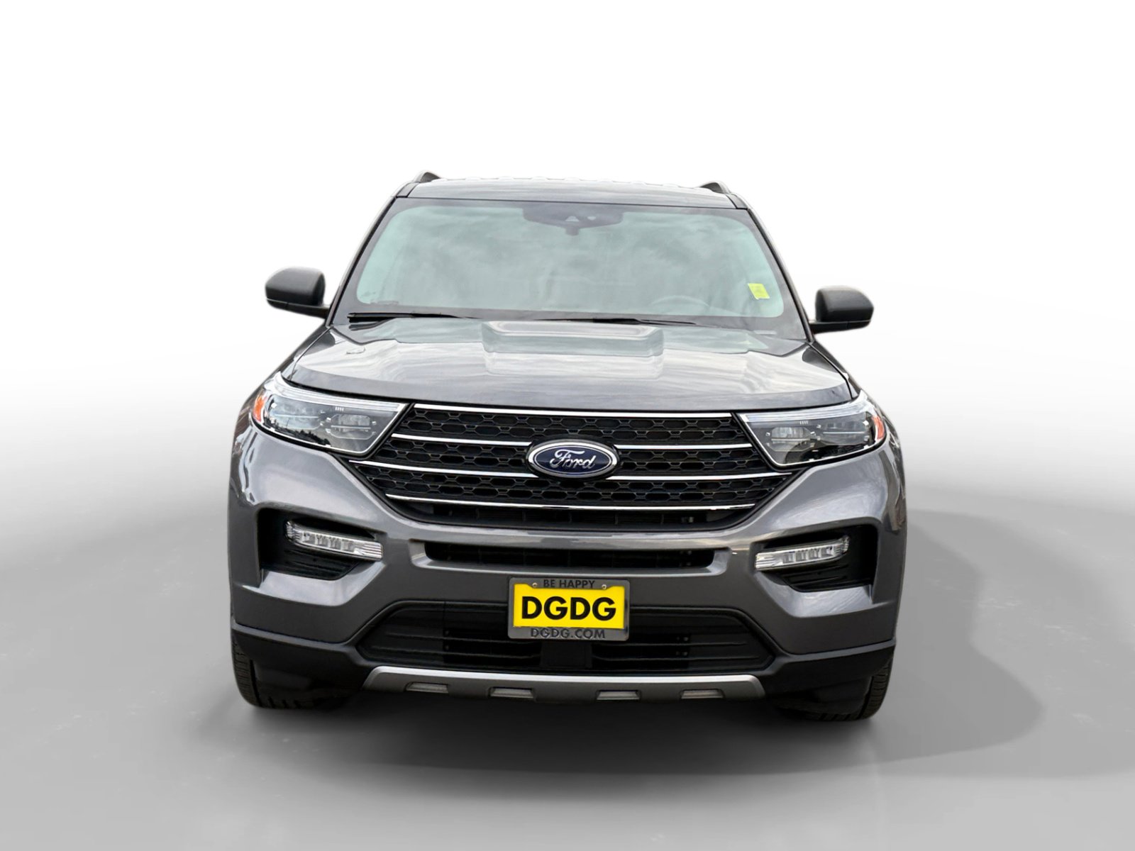 Certified 2022 Ford Explorer XLT w/ Equipment Group 202A image 8