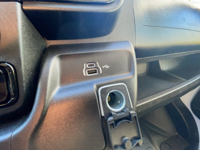 Used 2025 RAM ProMaster 2500 w/ U-Haul Equipment Group FWD image 25