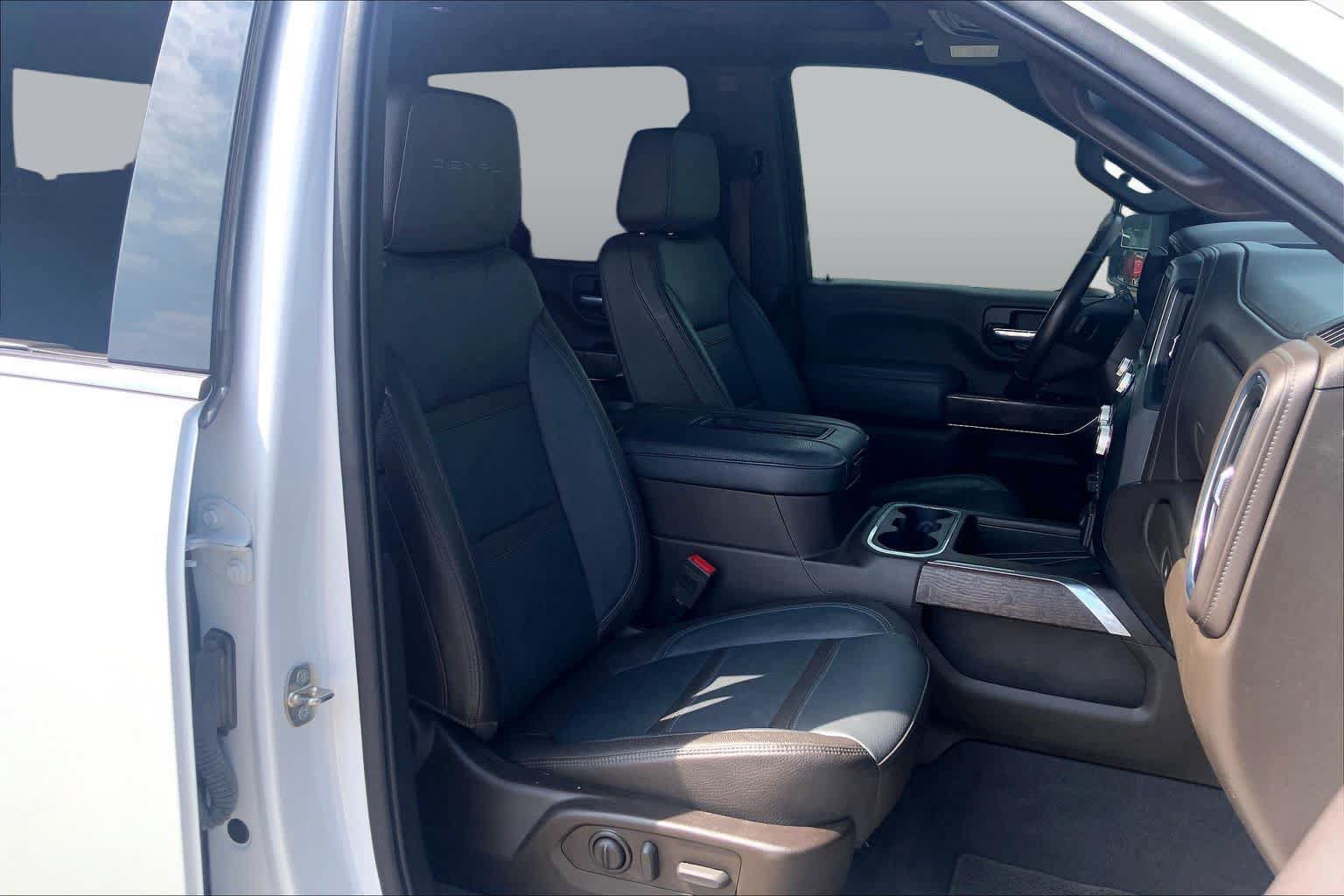 Used 2022 GMC Sierra 2500 Denali w/ Denali Ultimate Package AWD/4WD image 8