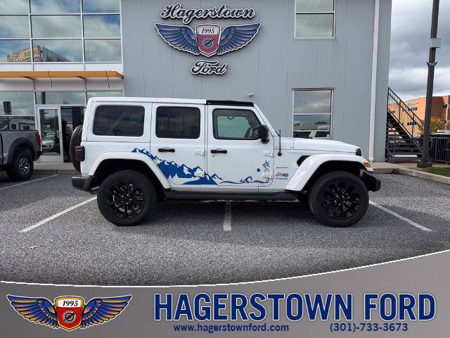 Used 2021 Jeep Wrangler Unlimited Sahara w/ Dual Top Group AWD/4WD image 1
