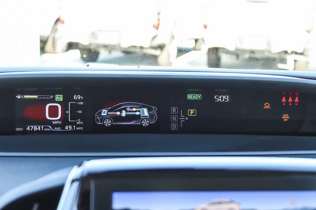 Used 2022 Toyota Prius Prime XLE FWD image 23