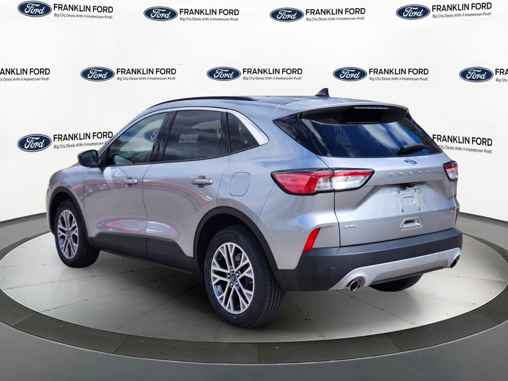 Certified 2022 Ford Escape SEL w/ Technology Package AWD/4WD image 3
