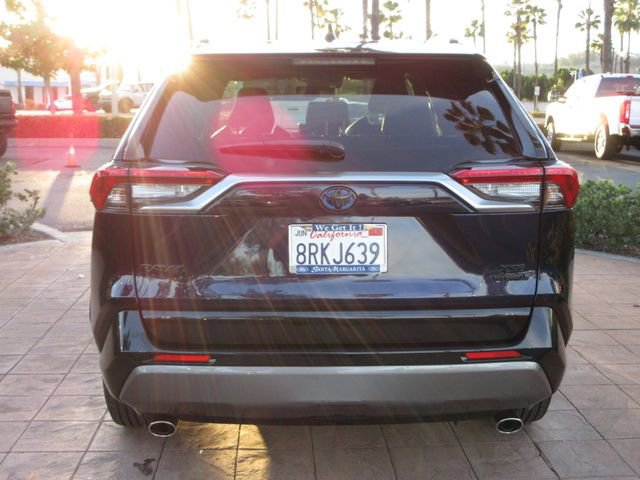 Used 2020 Toyota RAV4 XSE w/ XSE Grade Weather Package image 3