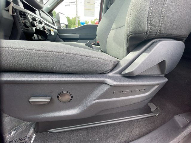 Certified 2026 Ford F250 XLT AWD/4WD image 13