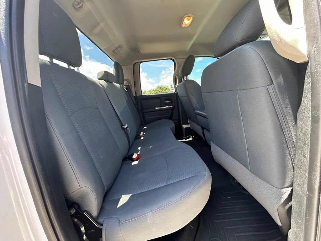 Used 2018 RAM 1500 ST w/ SXT Appearance Group AWD/4WD image 31