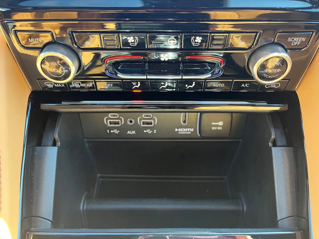 Used 2025 Jeep Grand Cherokee L Summit image 16