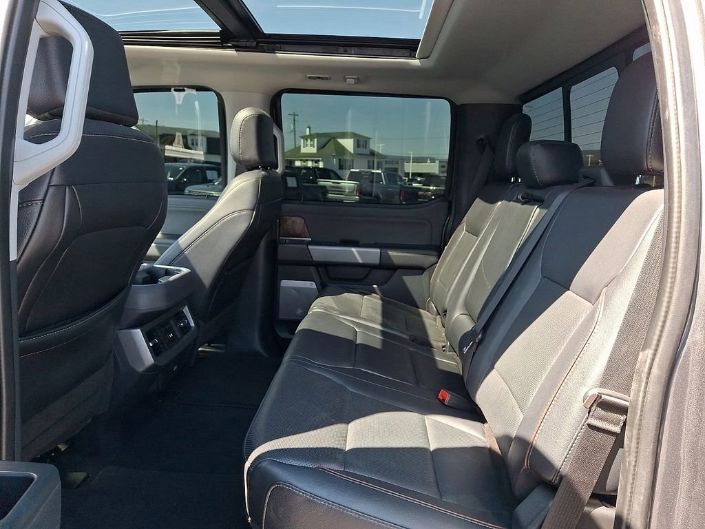 Certified 2023 Ford F250 Lariat w/ Black Appearance Package image 10