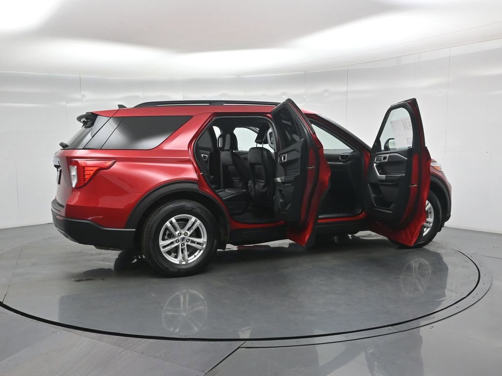 Certified 2021 Ford Explorer XLT image 32