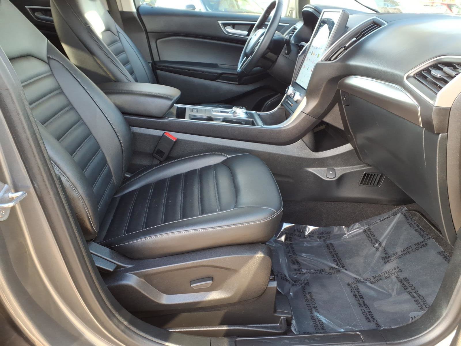 Certified 2022 Ford Edge SEL w/ Convenience Package image 11