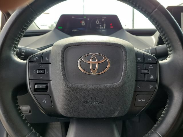 Used 2024 Toyota Prius LE FWD image 25