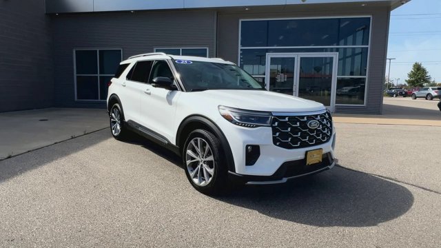 Certified 2025 Ford Explorer Platinum w/ Ultimate Package AWD/4WD image 3