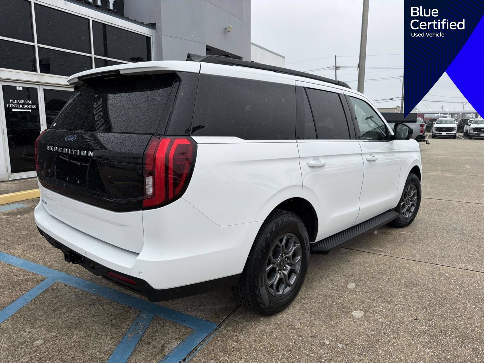 Certified 2025 Ford Expedition Active AWD/4WD image 11