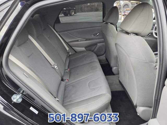 Used 2026 Hyundai Elantra SE FWD image 14