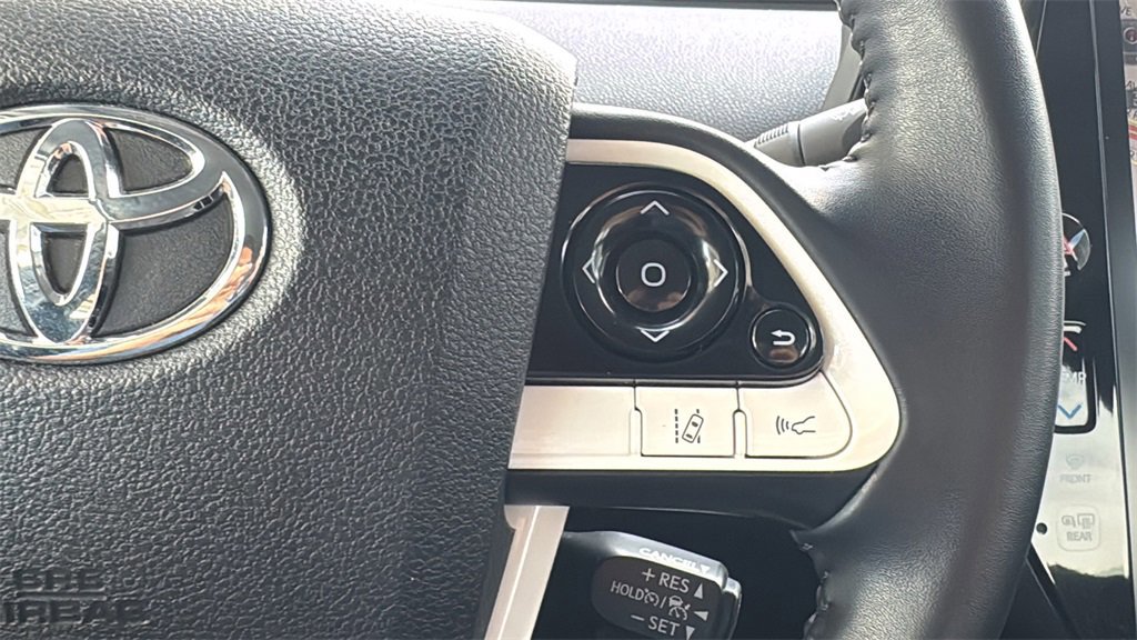 Used 2019 Toyota Prius Prime Premium image 14