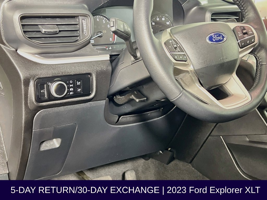 Certified 2023 Ford Explorer XLT AWD/4WD image 12