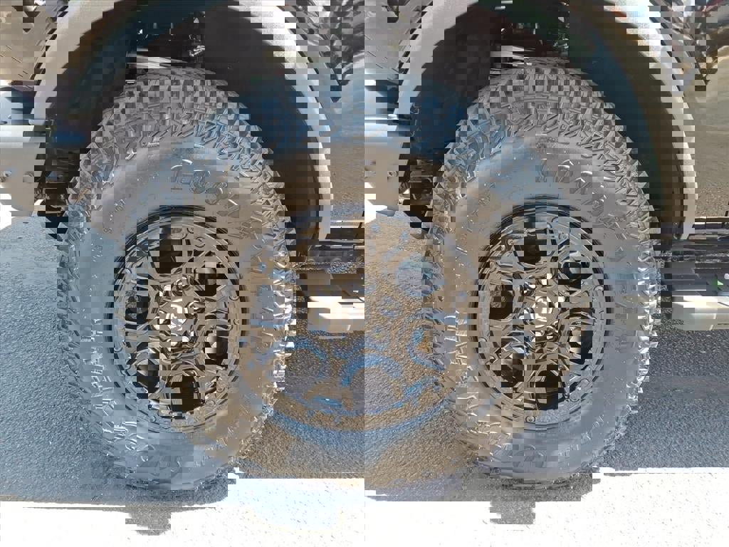 Certified 2024 Ford Bronco Wildtrak image 9