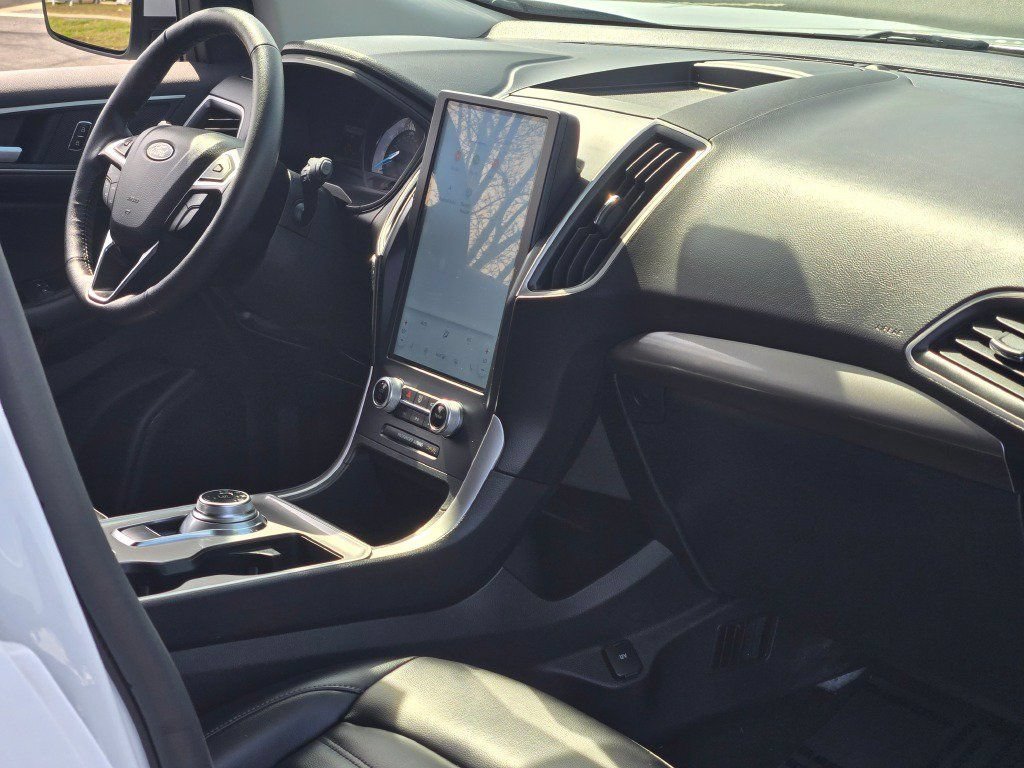 Certified 2024 Ford Edge SEL AWD/4WD image 9