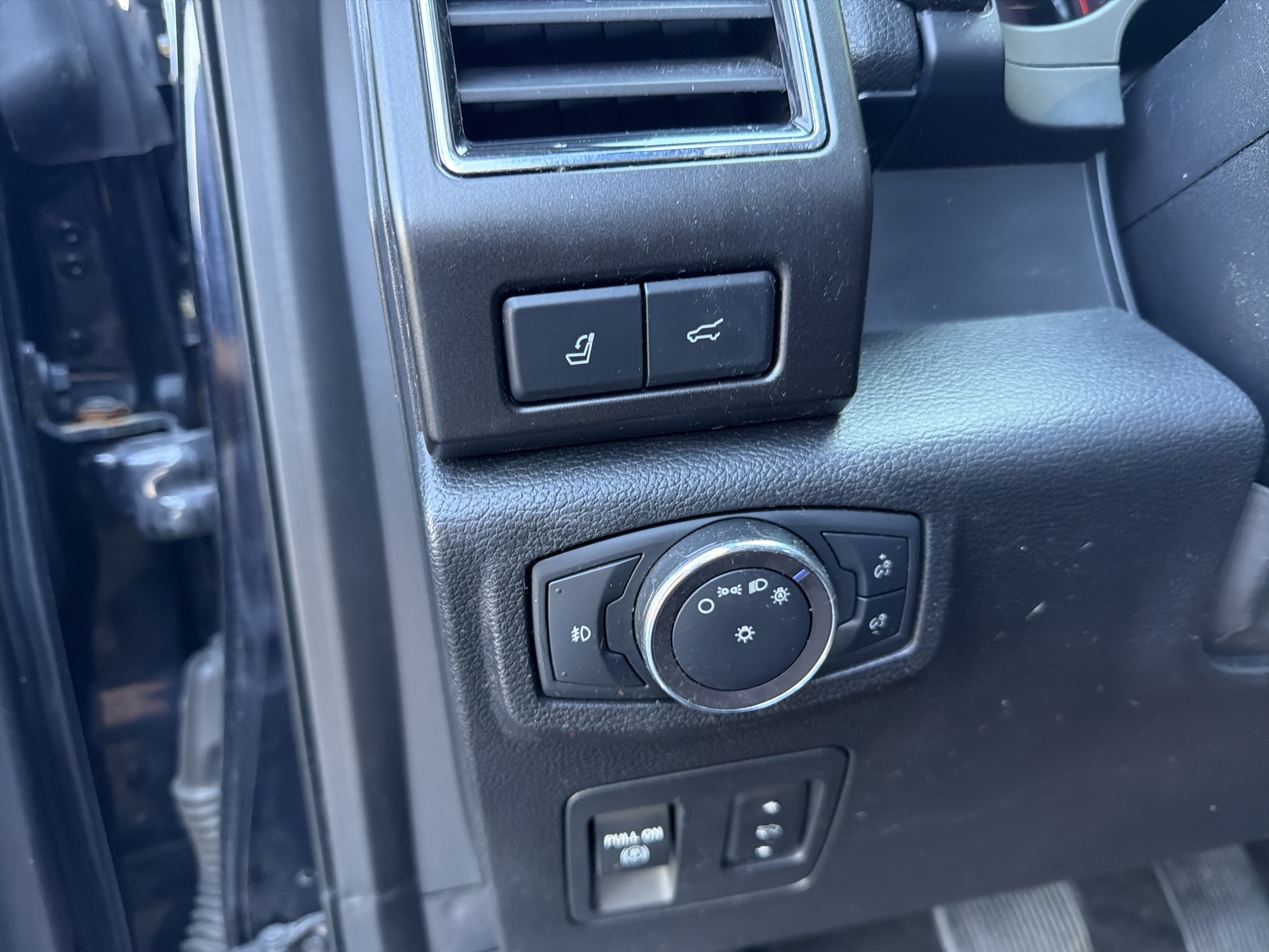 Certified 2019 Ford Expedition Max Limited AWD/4WD image 28