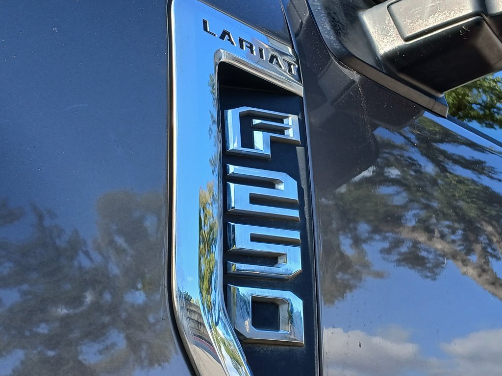 Certified 2022 Ford F250 Lariat w/ Lariat Ultimate Package AWD/4WD image 10