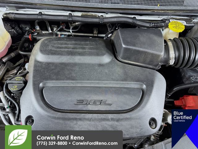 Used 2023 Chrysler Pacifica Touring-L FWD image 32