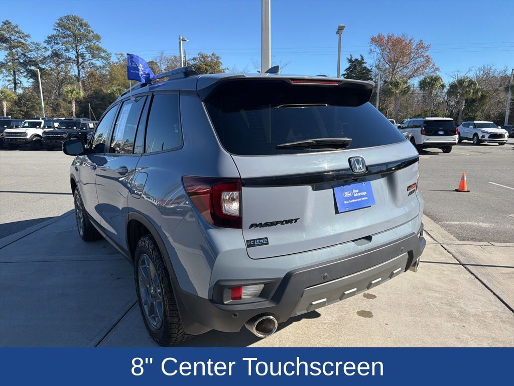 Used 2025 Honda Passport TrailSport image 3