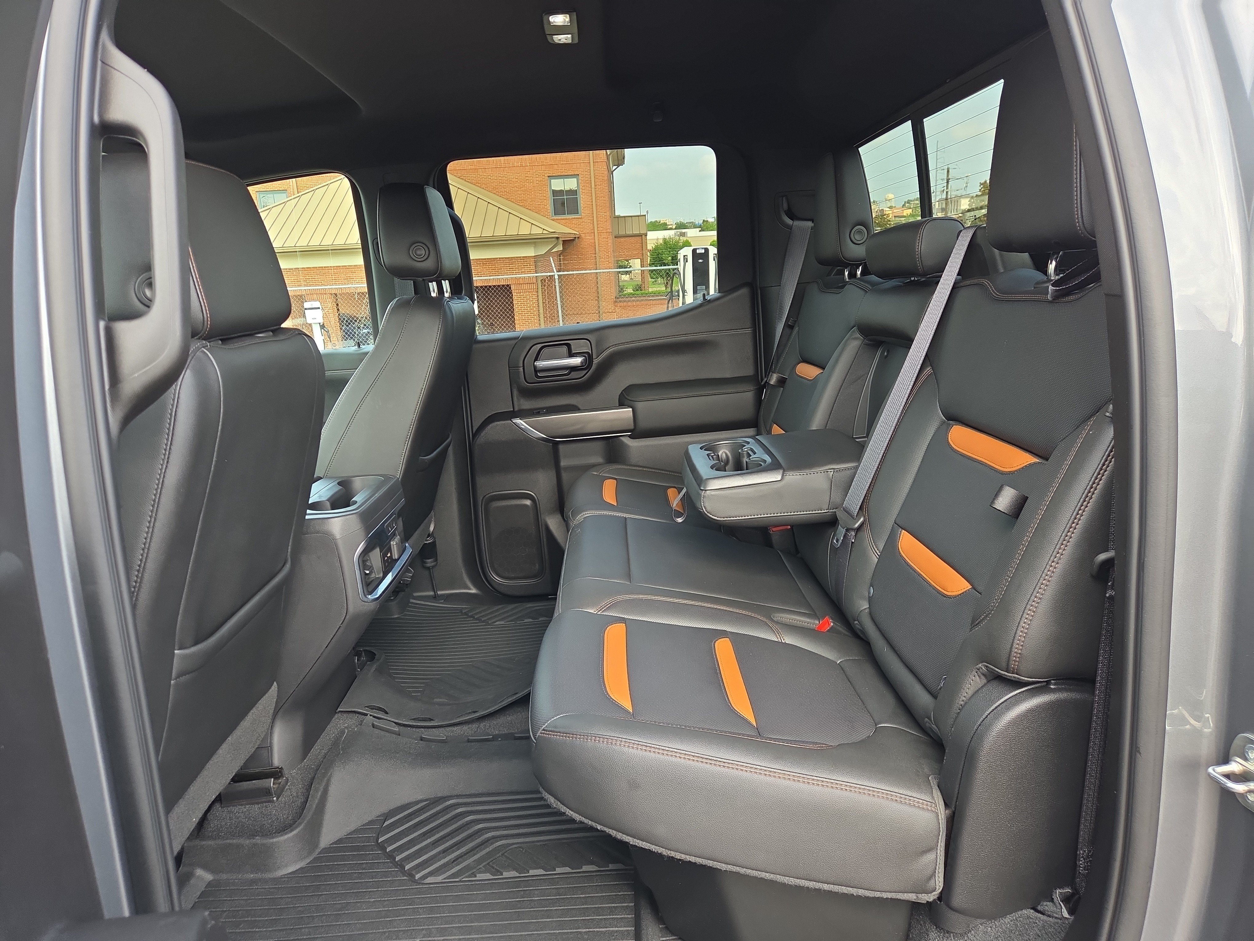 Used 2020 GMC Sierra 1500 AT4 w/ AT4 Premium Package AWD/4WD image 11