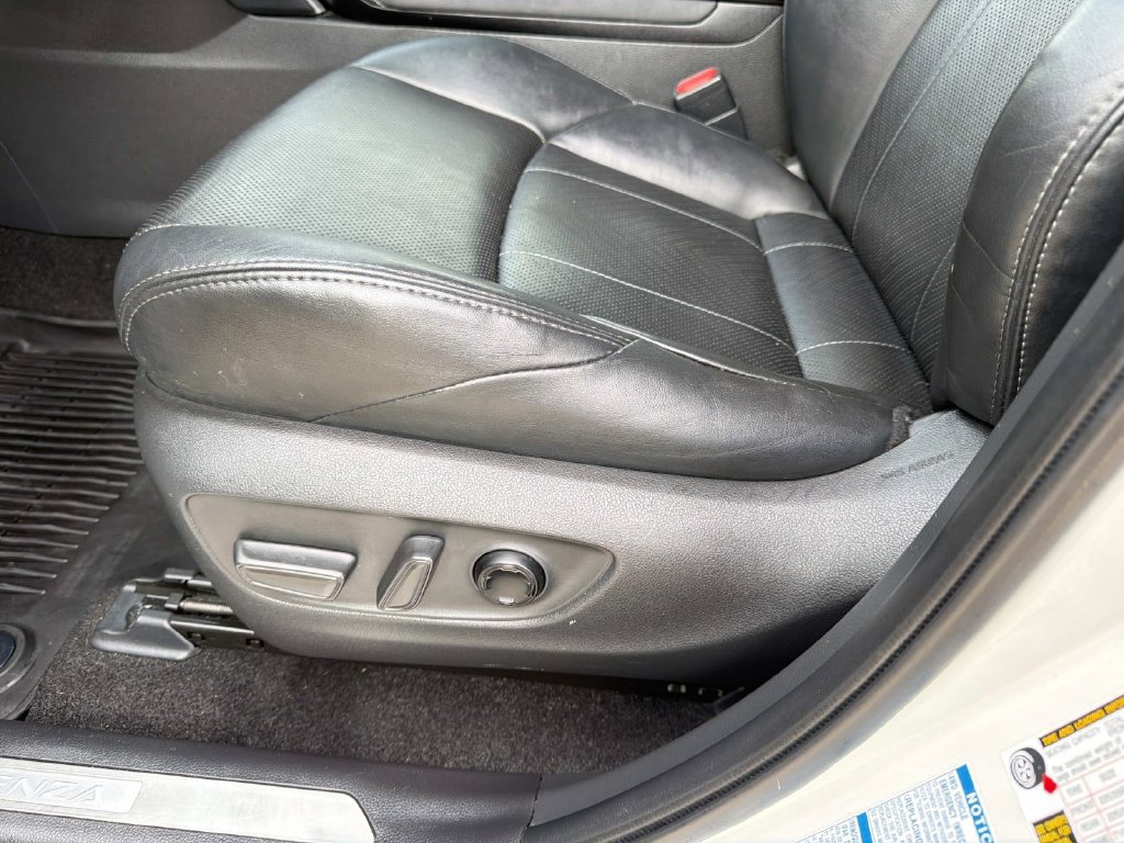 Used 2021 Toyota Venza Limited AWD/4WD image 19