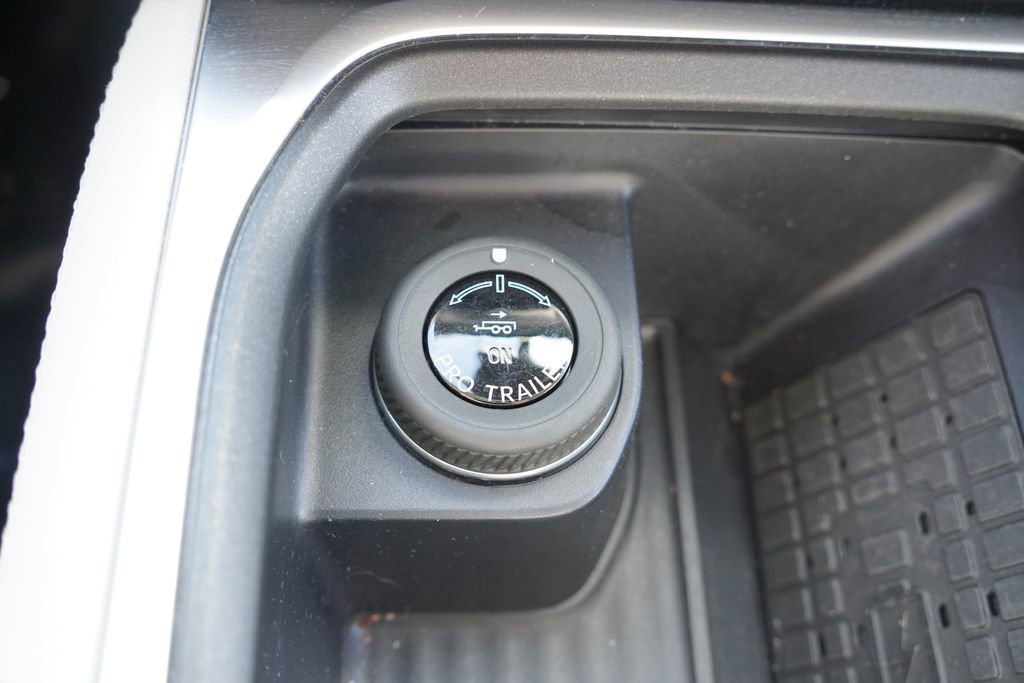 Certified 2025 Ford Expedition Max Platinum image 35