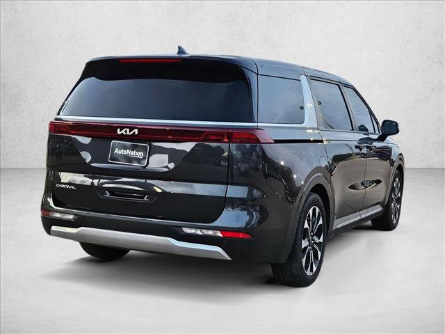 Used 2024 Kia Carnival EX FWD video 3