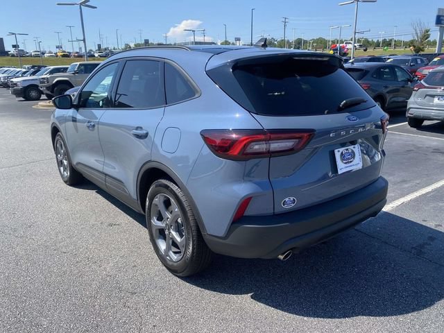 Certified 2025 Ford Escape ST-Line w/ Tech Pack #1 FWD image 5