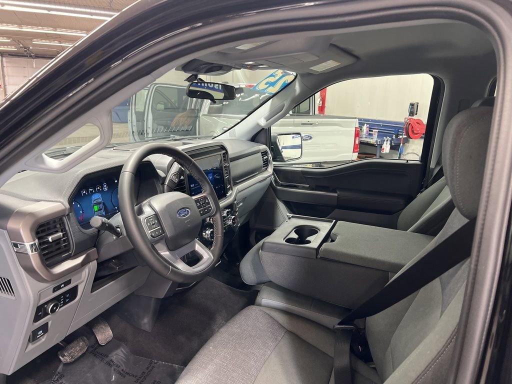Certified 2025 Ford F150 XLT w/ Equipment Group 301A Standard image 18