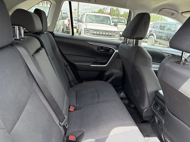 Used 2024 Toyota RAV4 LE AWD/4WD image 21