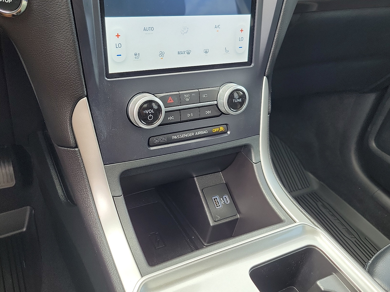 Certified 2023 Ford Edge SEL w/ Convenience Package AWD/4WD image 12
