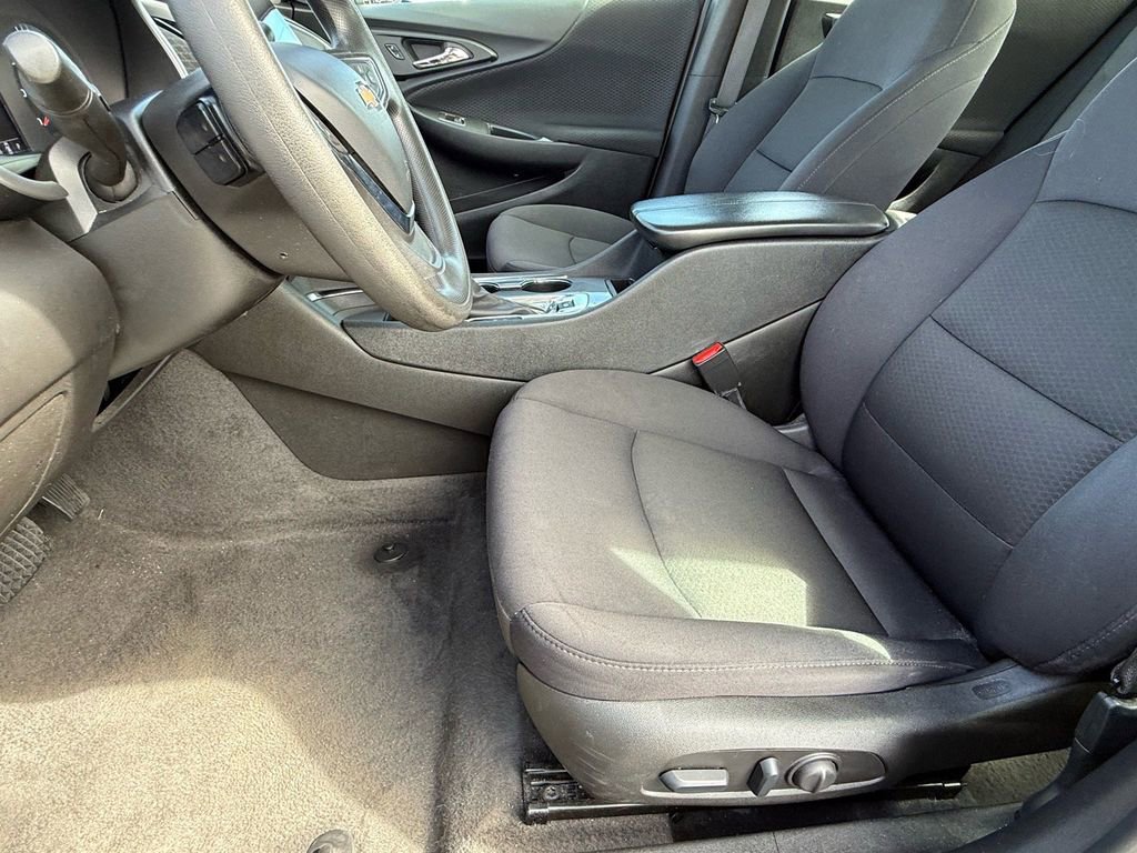 Used 2024 Chevrolet Malibu LT image 15