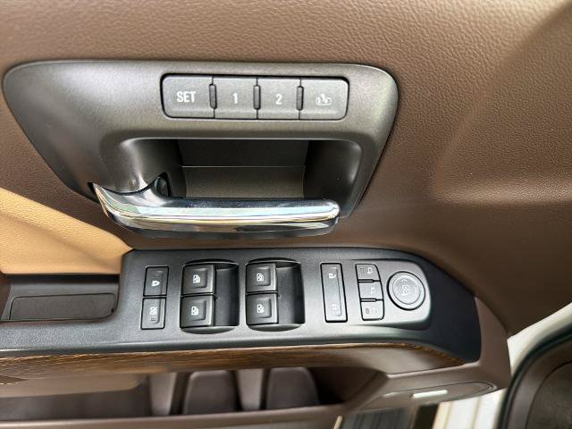 Used 2017 GMC Sierra 1500 Denali w/ Denali Ultimate Package AWD/4WD image 18