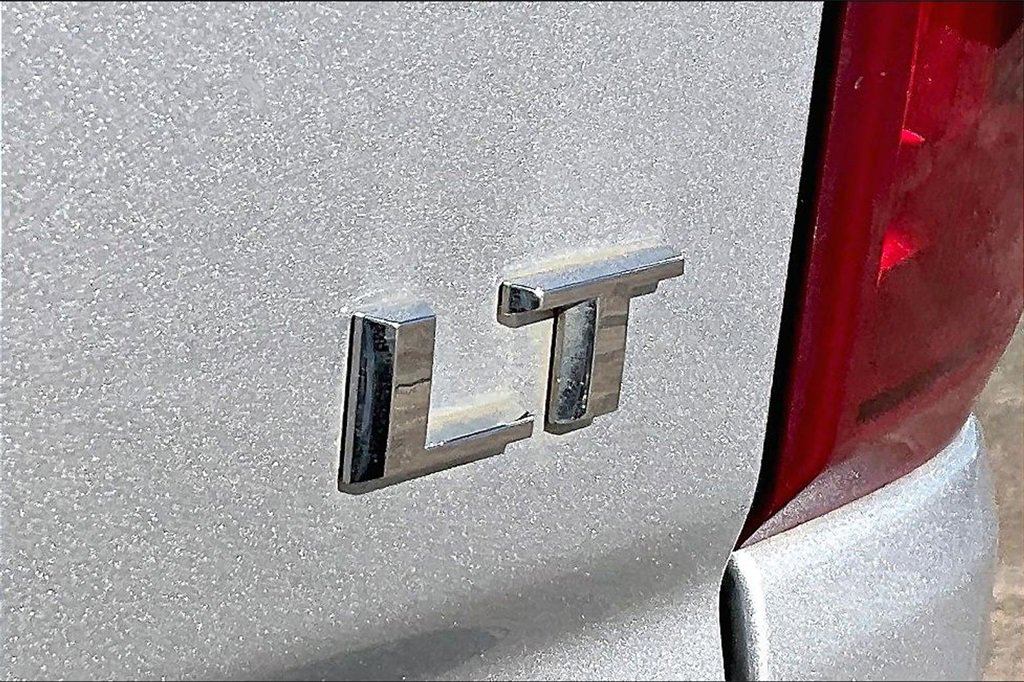 Used 2021 Chevrolet Silverado 1500 LT Trail Boss w/ Convenience Package II image 21