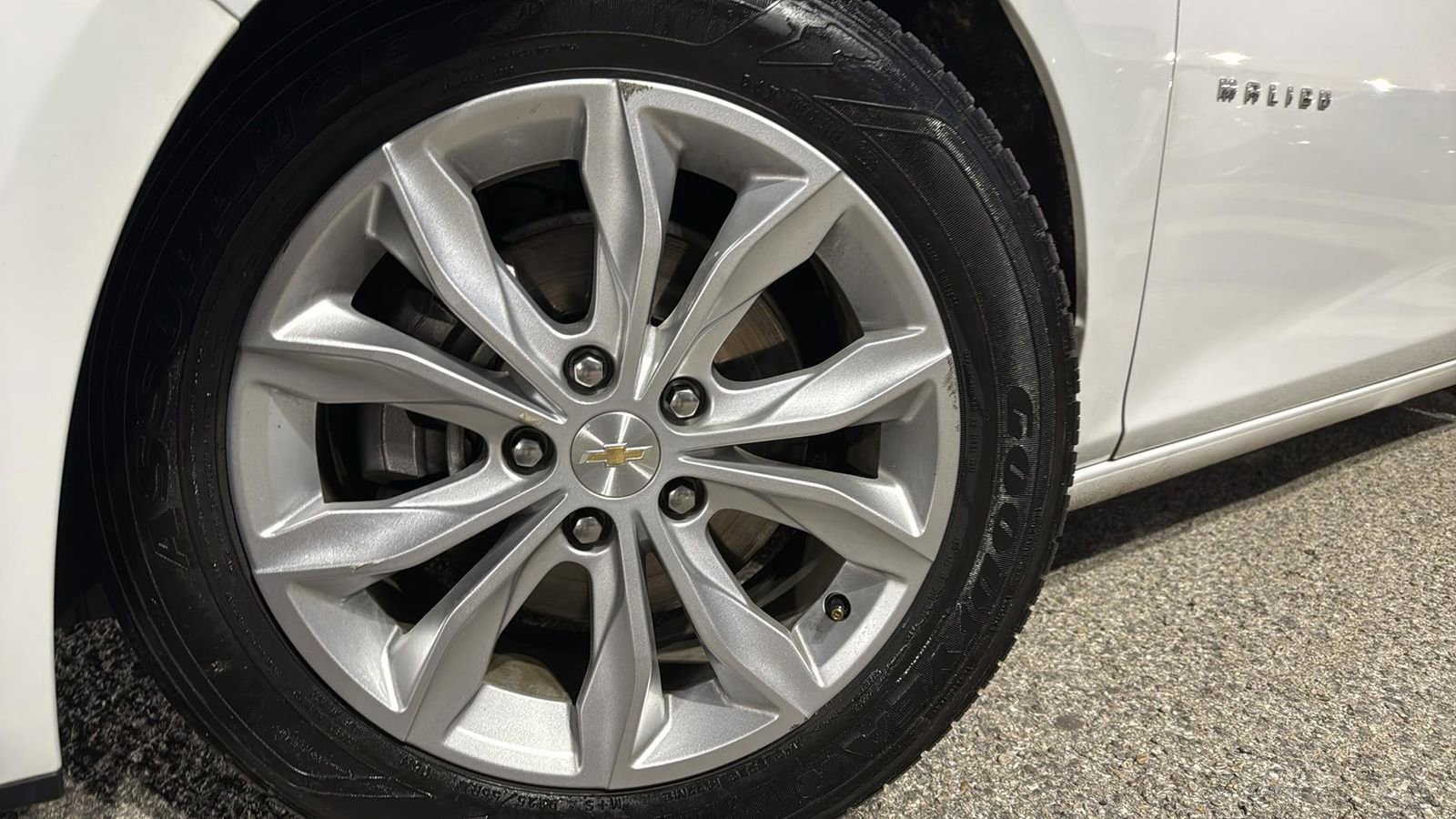 Used 2024 Chevrolet Malibu LT image 9