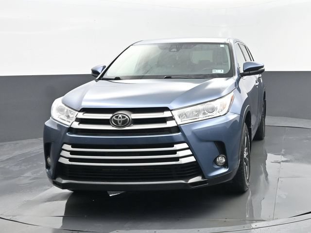 Used 2019 Toyota Highlander Plus AWD/4WD image 23