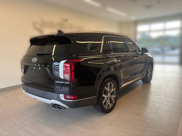 Used 2022 Hyundai Palisade SEL w/ 8P Bench Seat Package FWD image 2