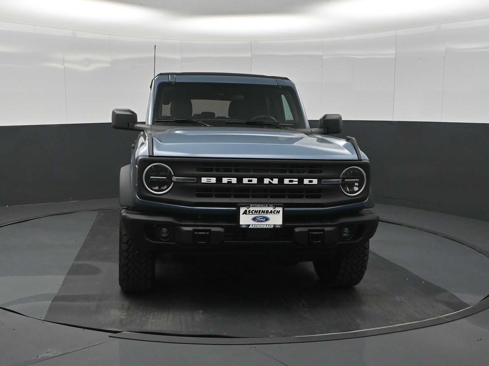 Certified 2024 Ford Bronco Black Diamond AWD/4WD image 3