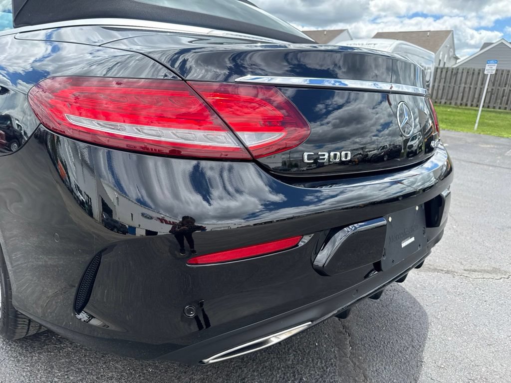 Used 2018 Mercedes-Benz C 300 4MATIC Cabriolet image 17